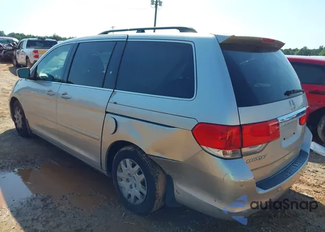 2009 Honda Odyssey Touring z USA, uszkodzony, nr VIN 5FNRL38899B014505